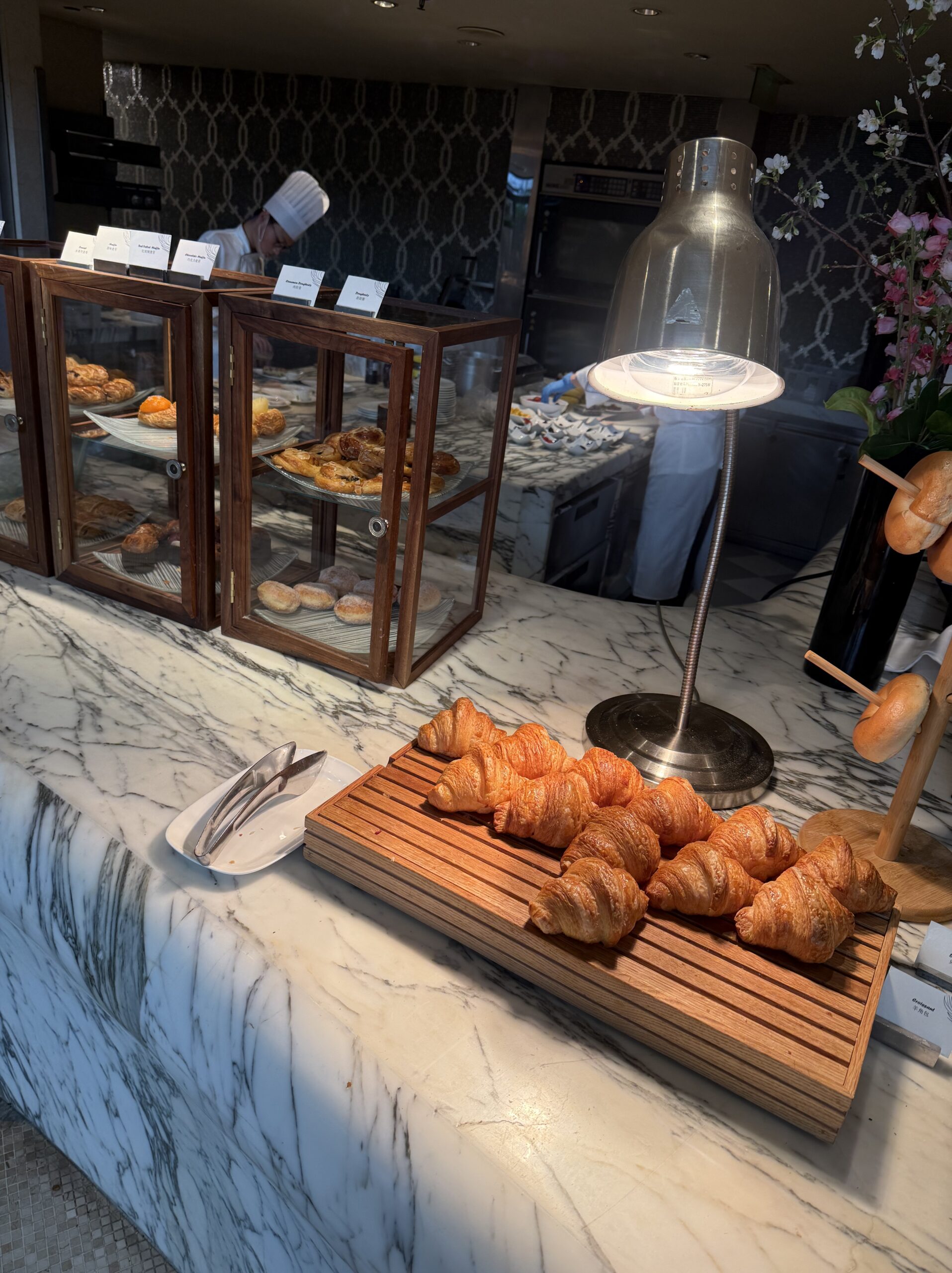 ウォルドルフ・アストリア上海 朝食ビュッフェ パンコーナー