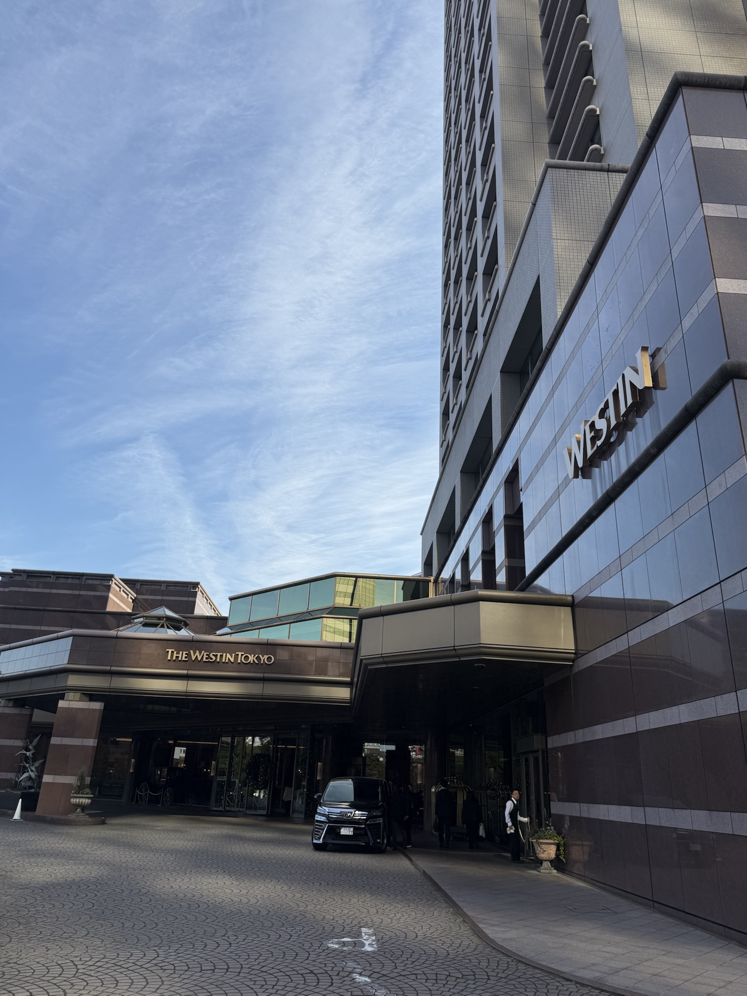 ウェスティンホテル東京の昼間のエントランス