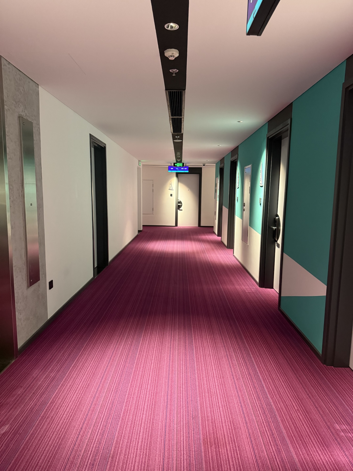 Tru by Hilton Da Nang City Centre 客室フロア廊下