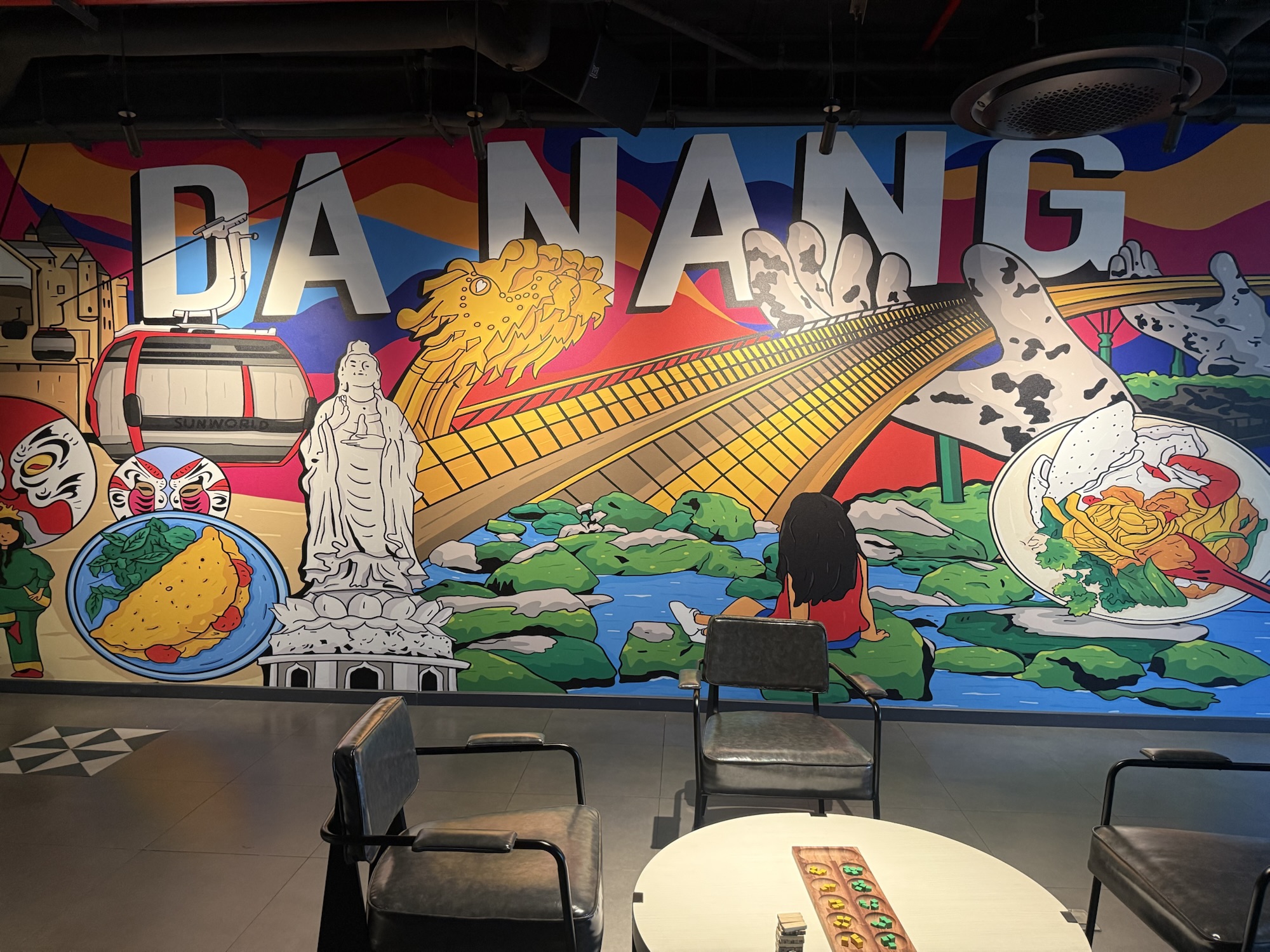 Tru by Hilton Da Nang City Centre ダナンの壁画