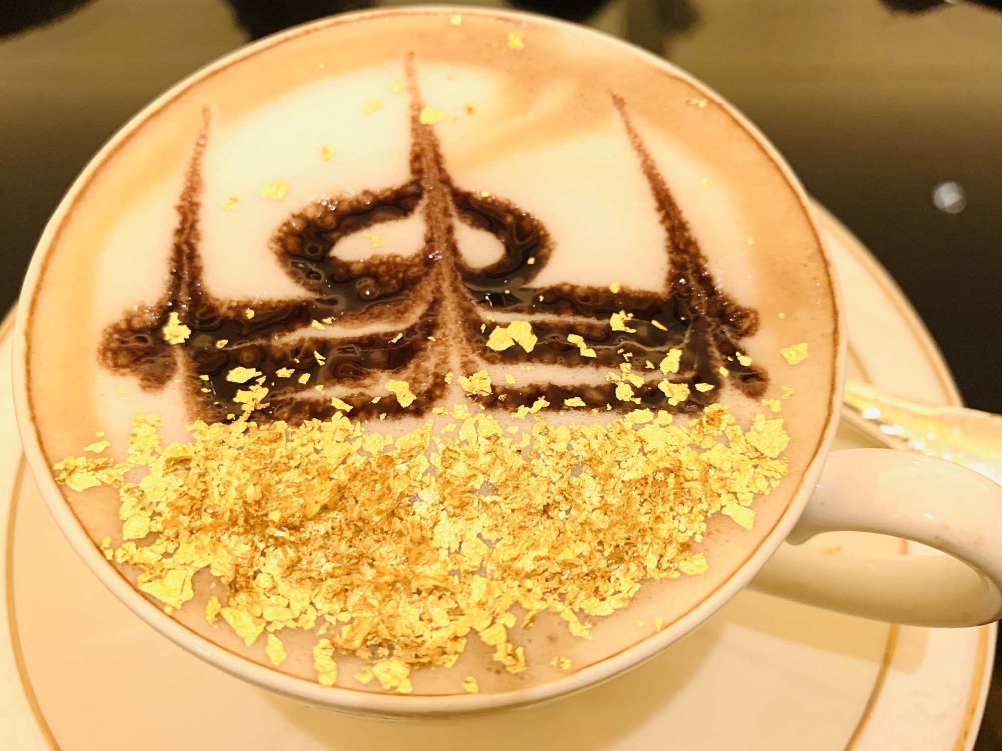 金箔入りのカプチーノ