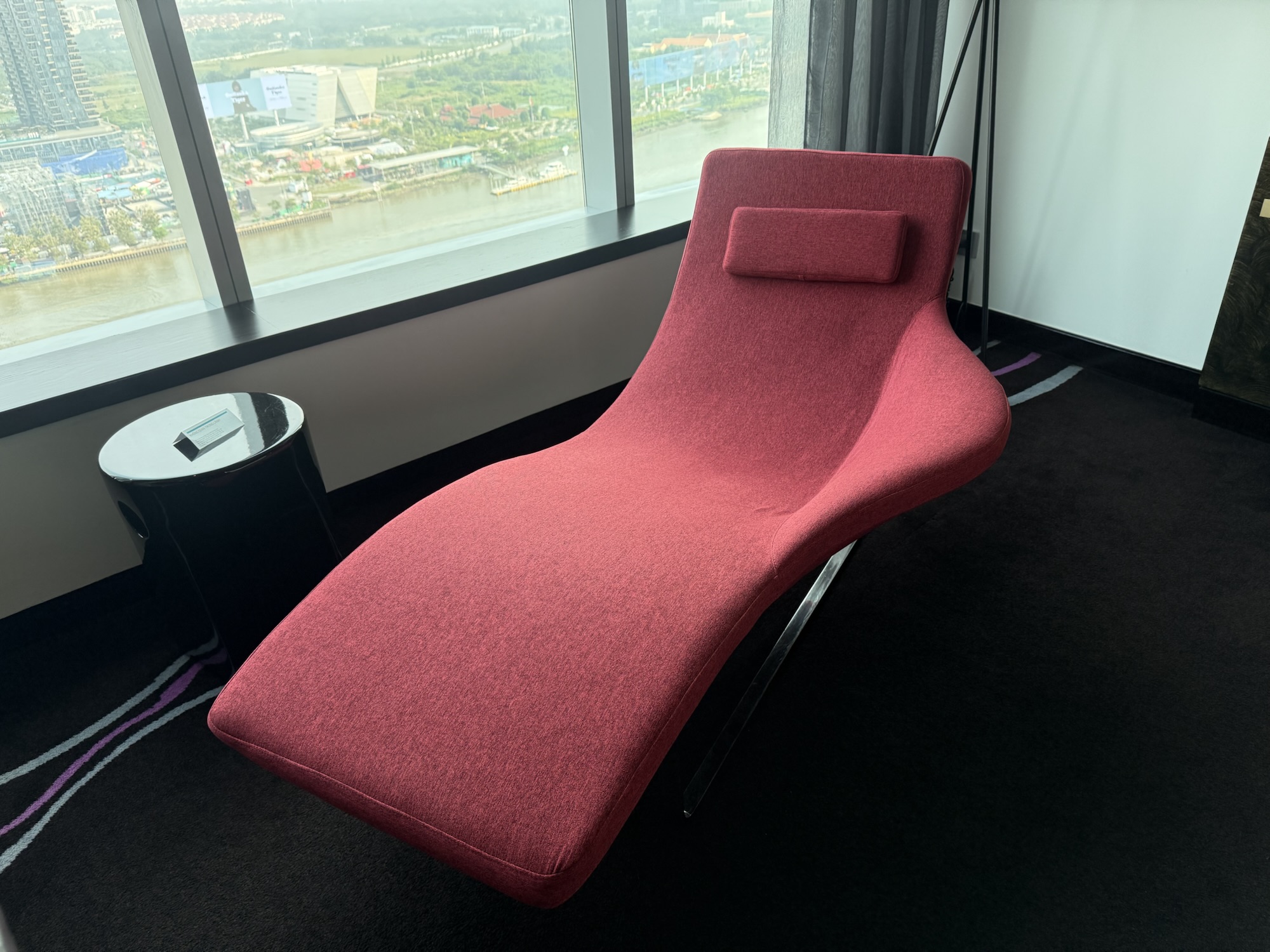 窓際のデイベッド