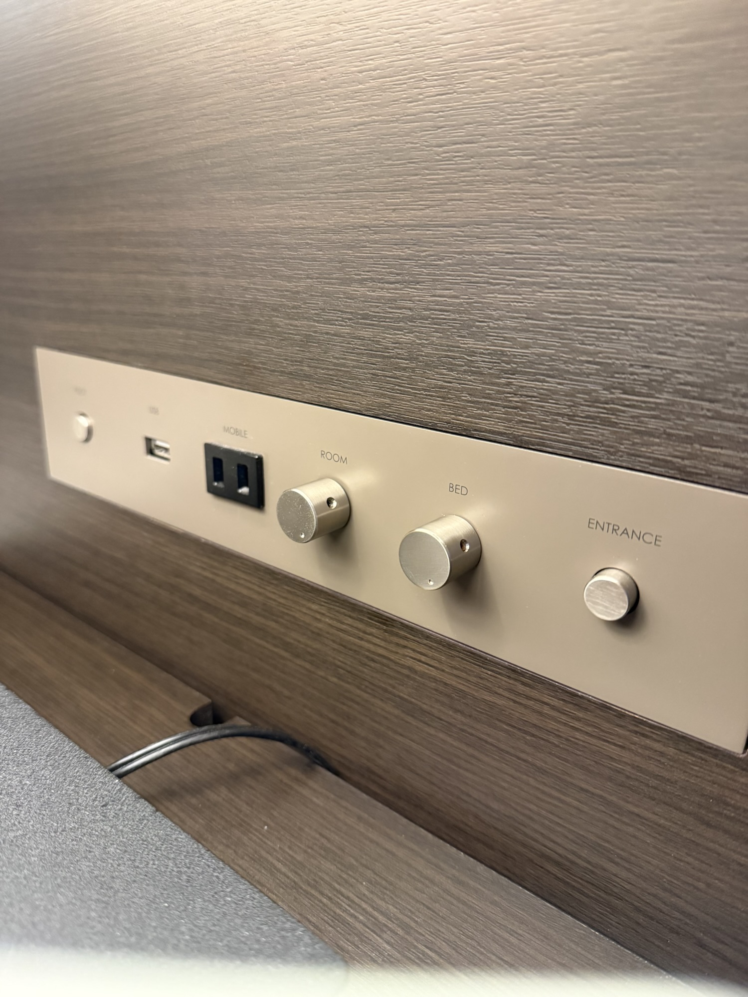 ベッドサイドスイッチ