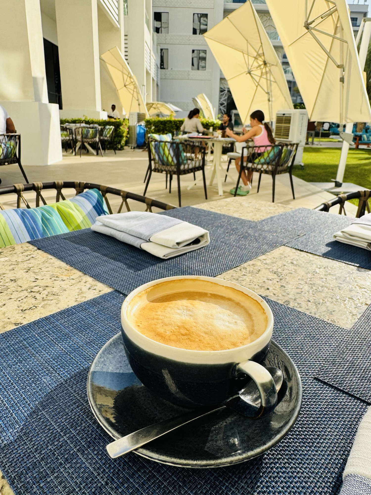 テラスでのコーヒー