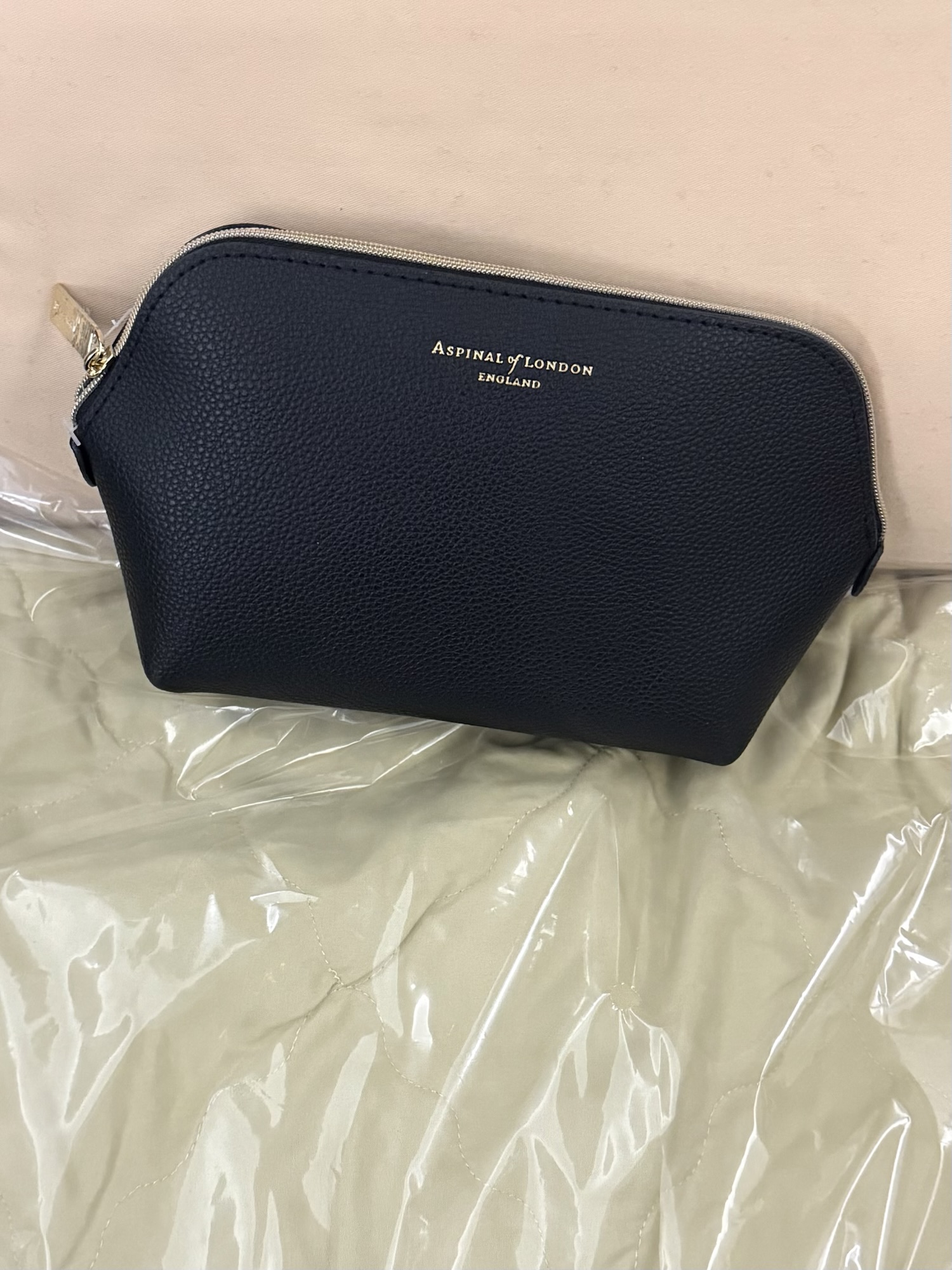 Aspinal of Londonのアメニティポーチ