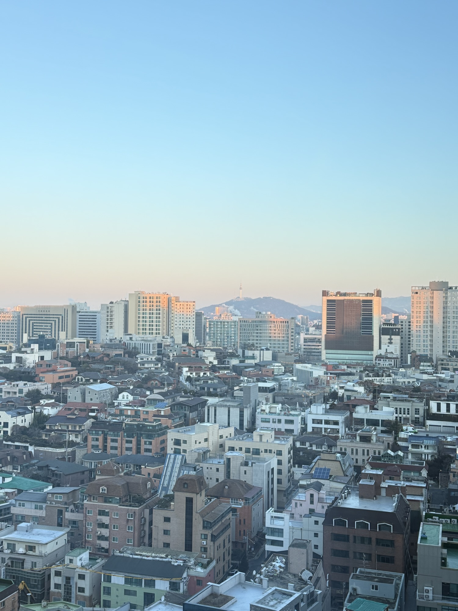 18階から見た夕暮れ時の眺め