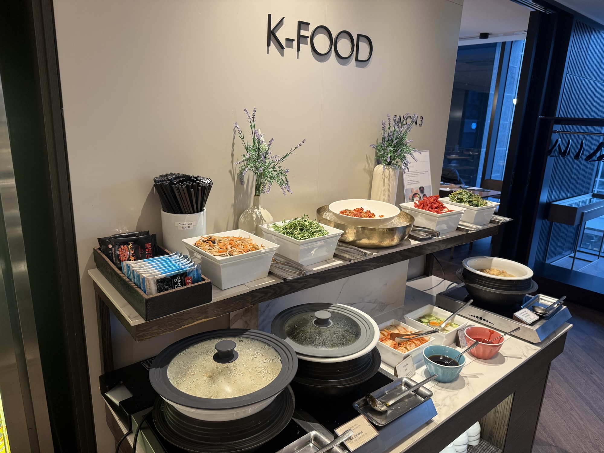 K-FOODコーナー、韓国料理各種