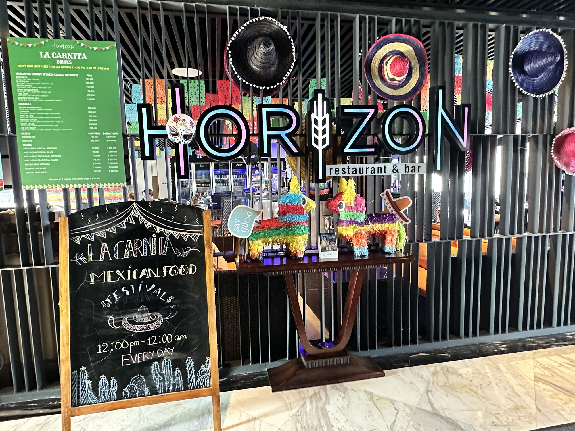 HORIZON restaurant & bar