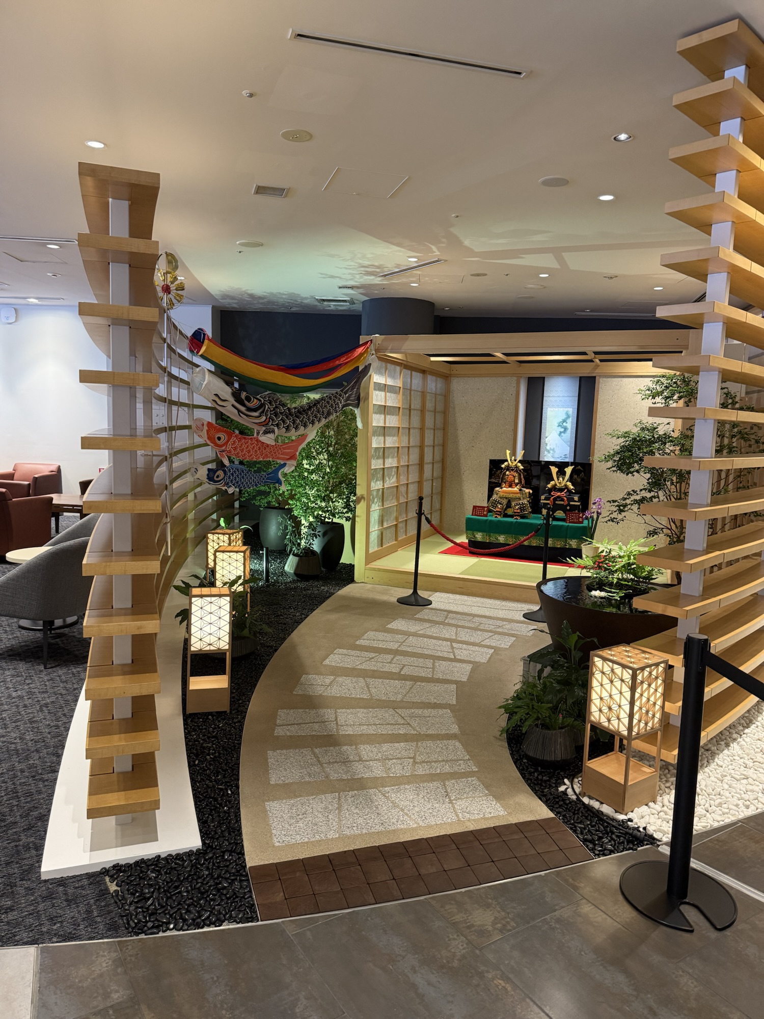 NARITA PREMIER LOUNGEの和風装飾コーナー