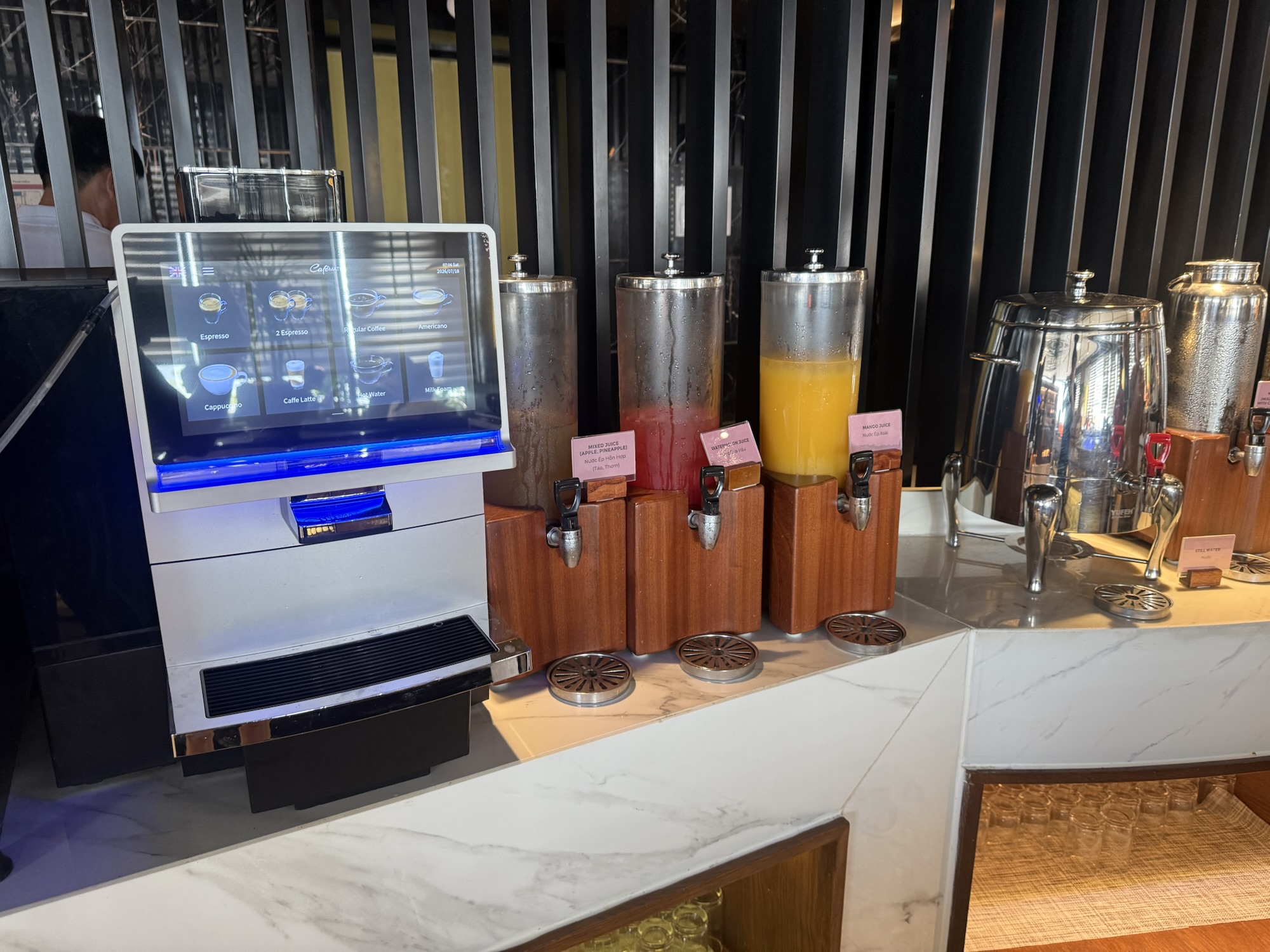 ドリンクコーナー