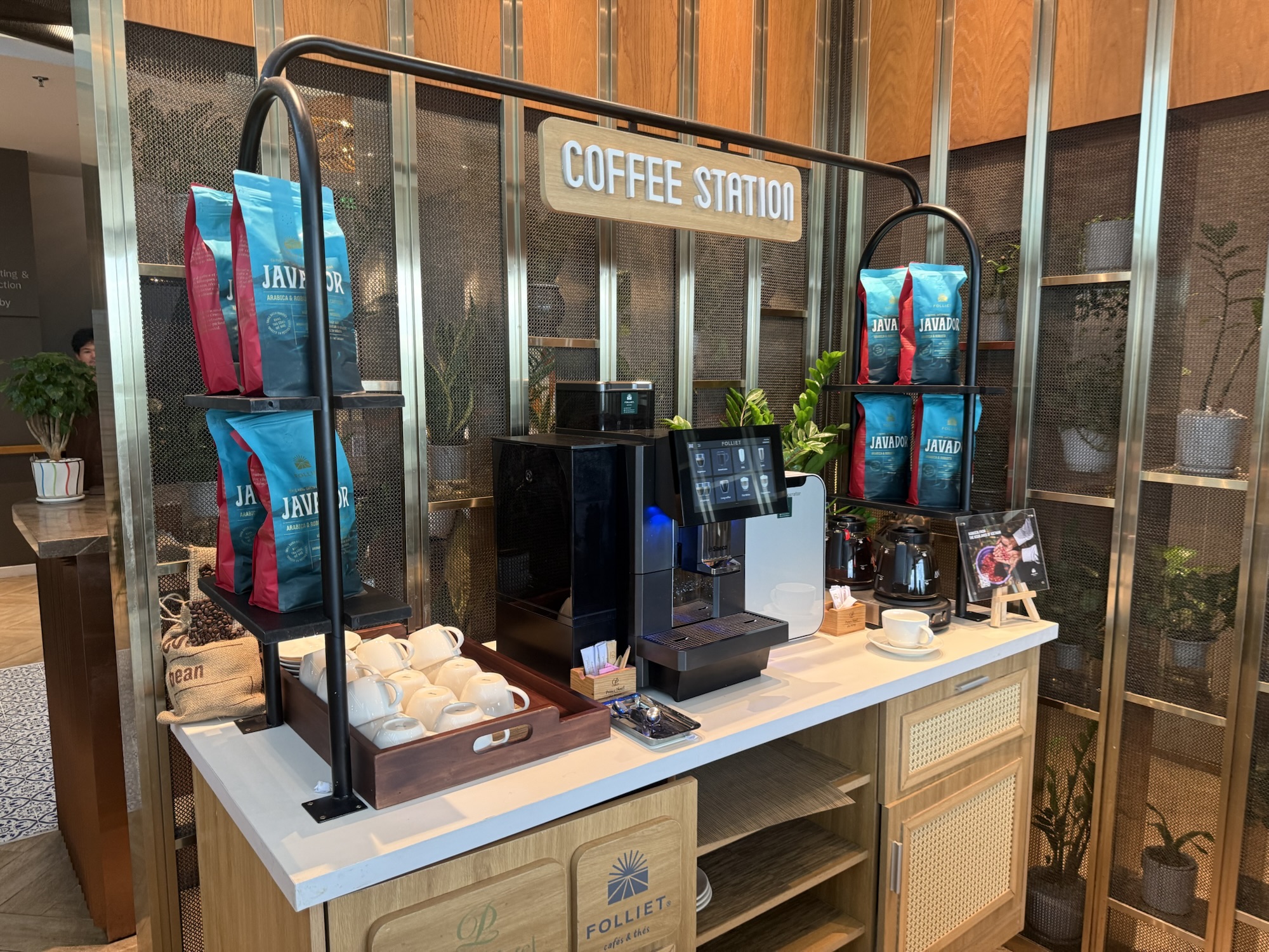 Anemoi朝食会場のコーヒーステーション