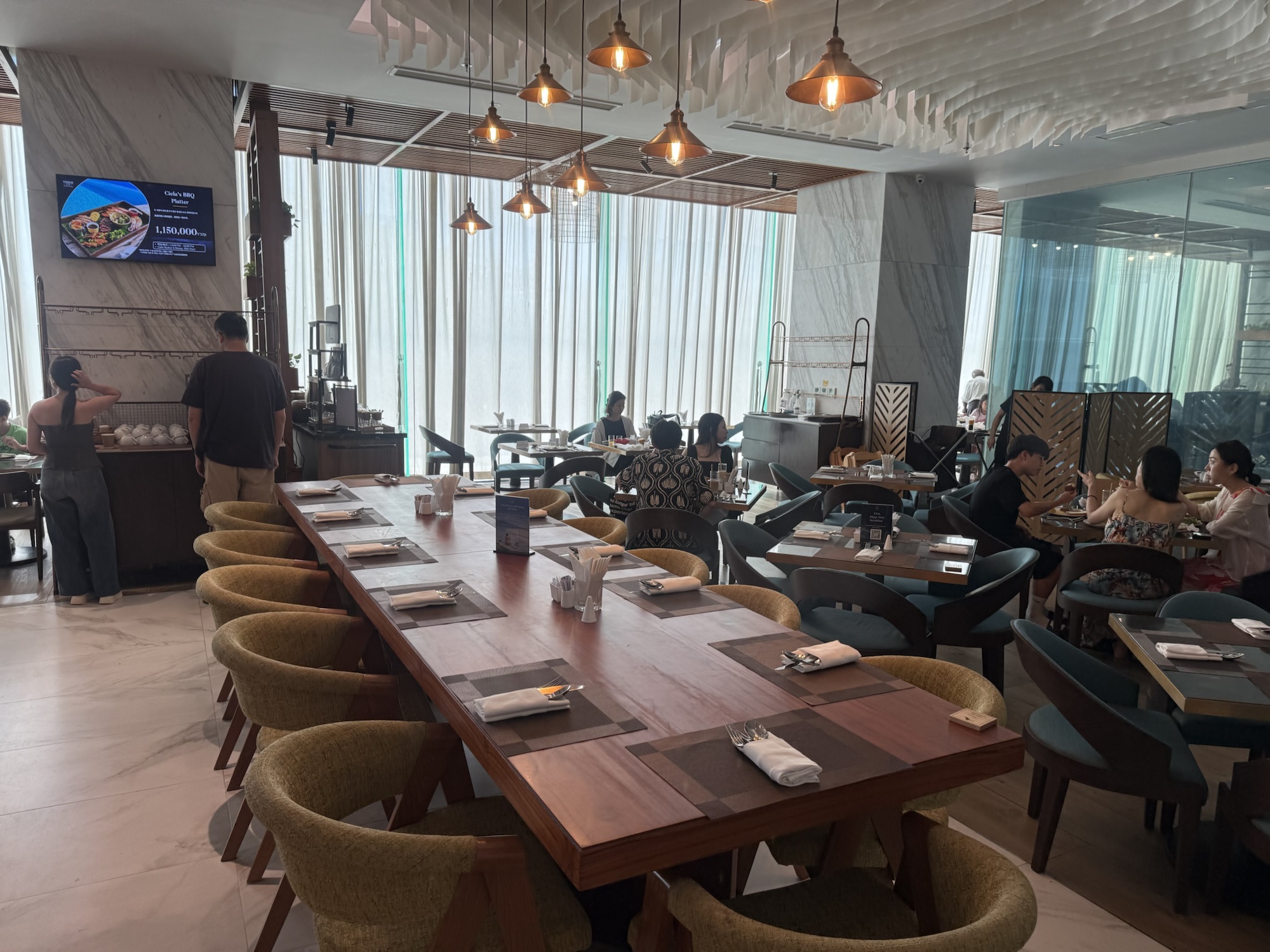 Lyla Restaurantの朝食会場