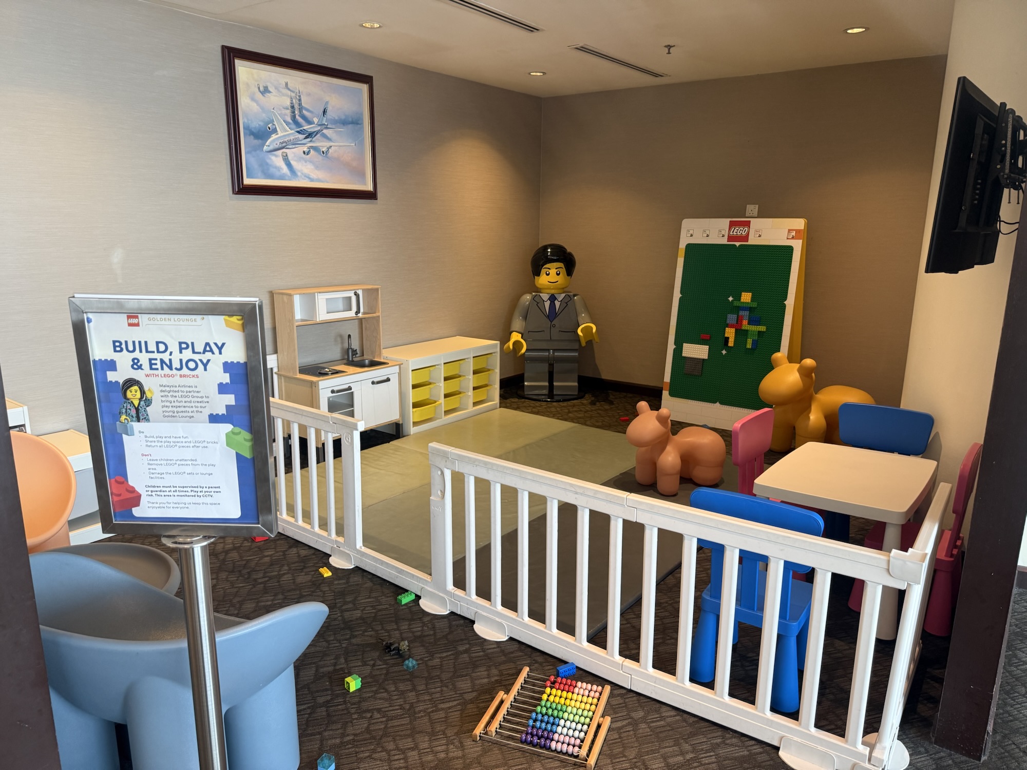 Golden Lounge Domesticにある子ども向けプレイスペース