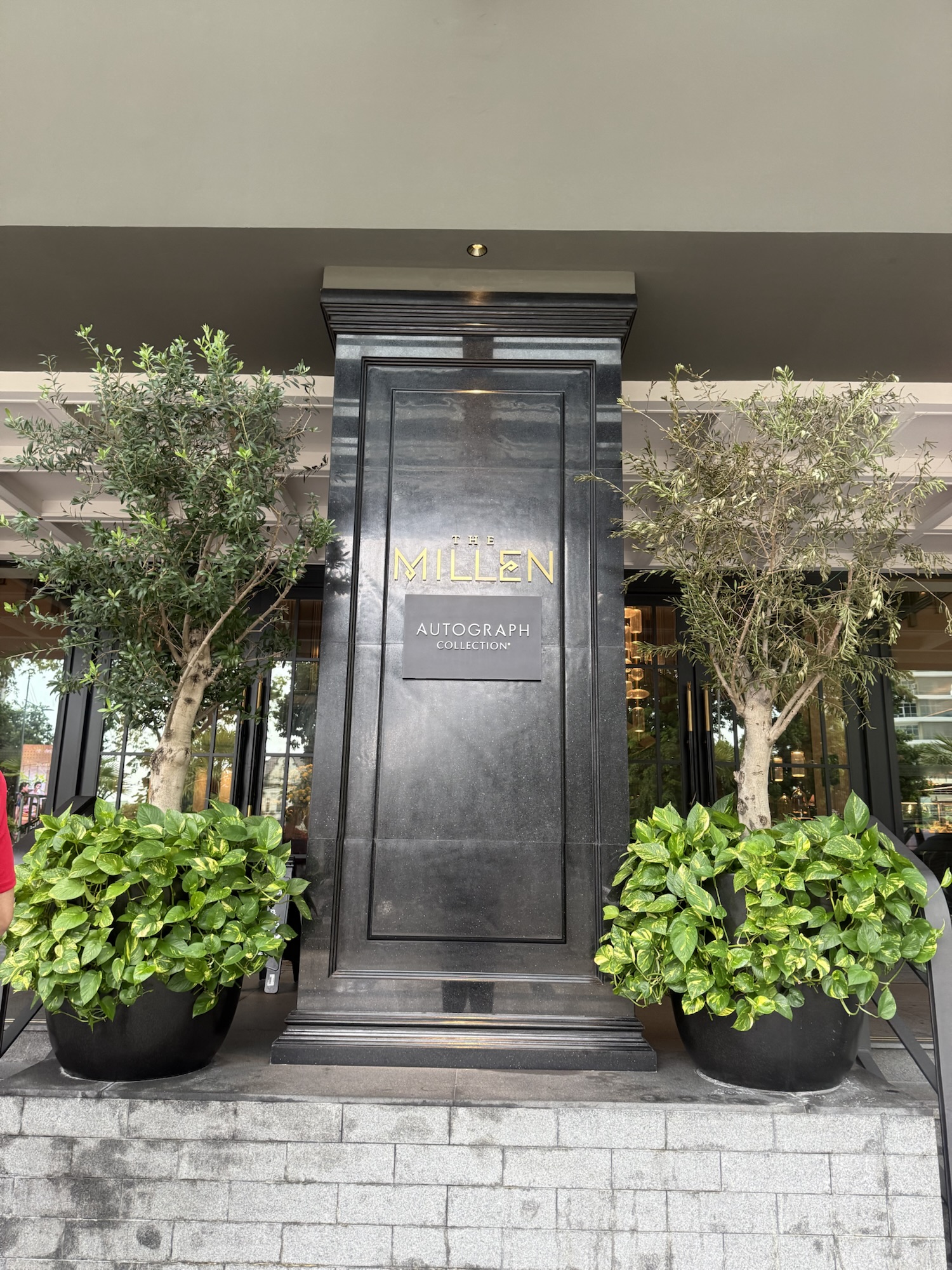 The Millen Penang, Autograph Collectionのエントランスサイン