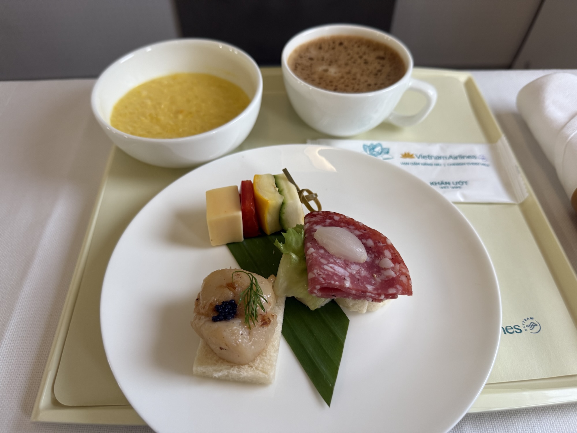 ベトナム航空VN134便ビジネスクラスの機内食