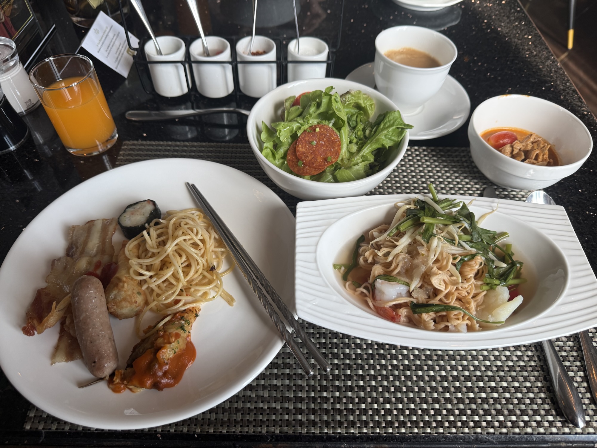 Babette'sで実際に取り分けた朝食